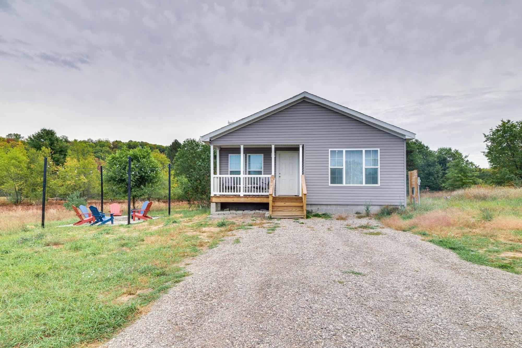 Family Home In Rapid City About 4 Mi To Torch Lake! Exterior photo